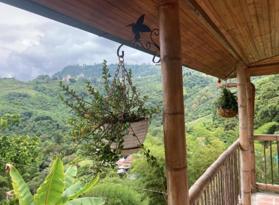 Villa Mirador De Los Vientos à Manizales Extérieur photo